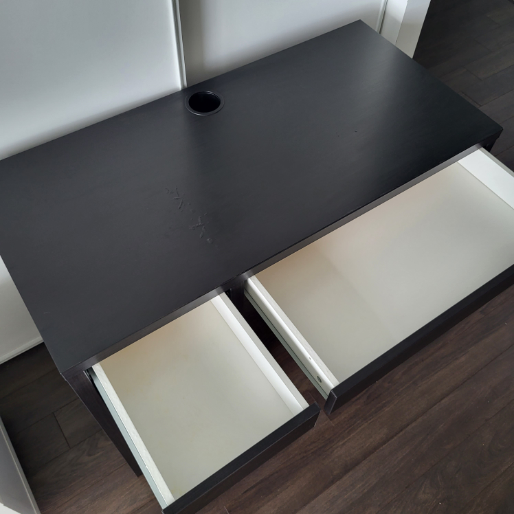 IKEA computer desk in black & brown - photo 3