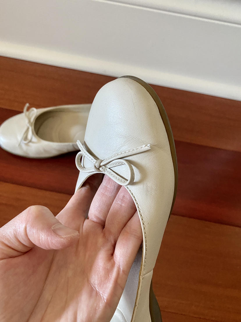 Scholl ballet flats image indicator(4)