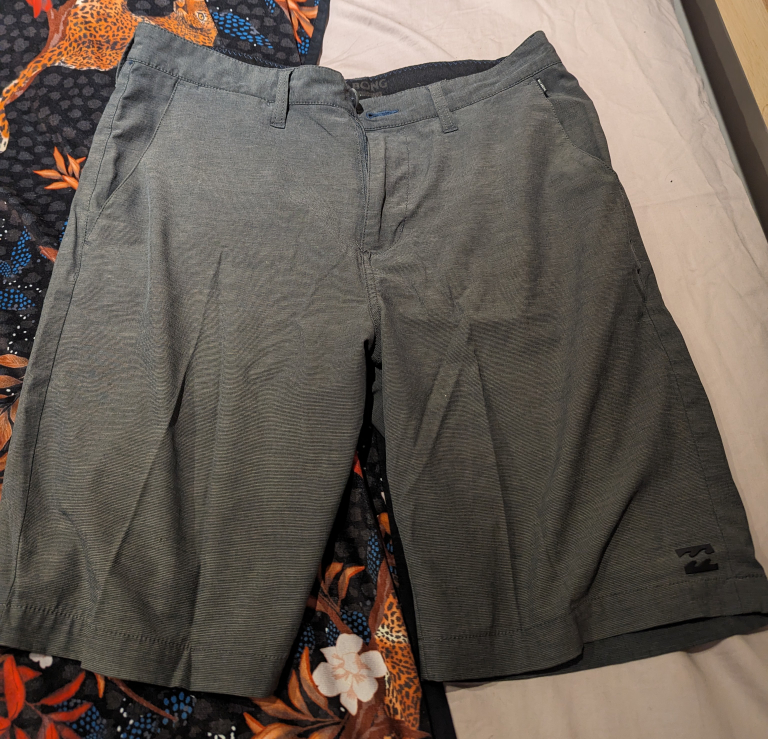 Mens shorts sizes M and L - photo 5