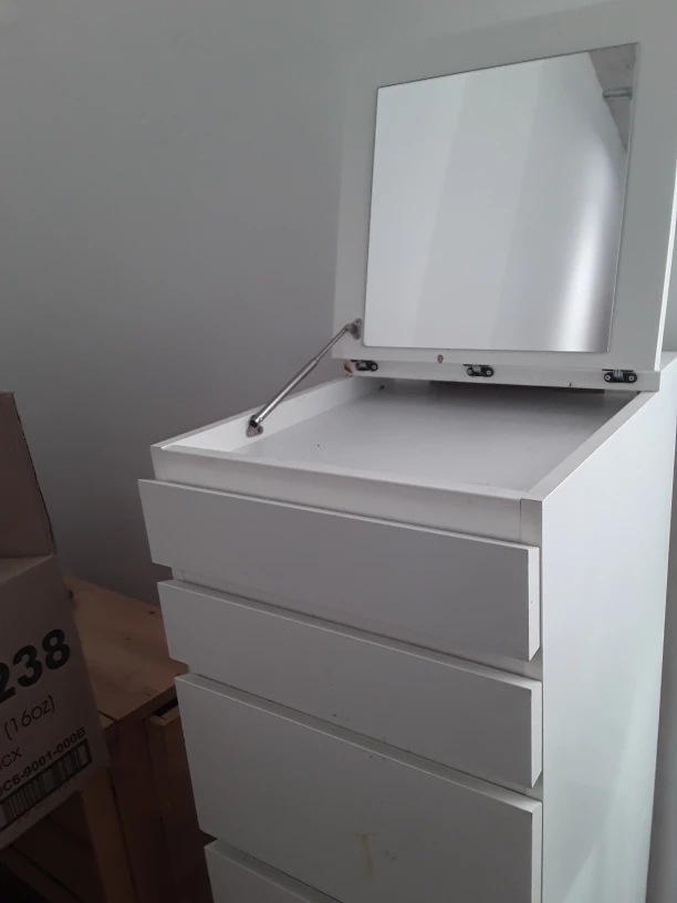 malm mirror dresser vertical