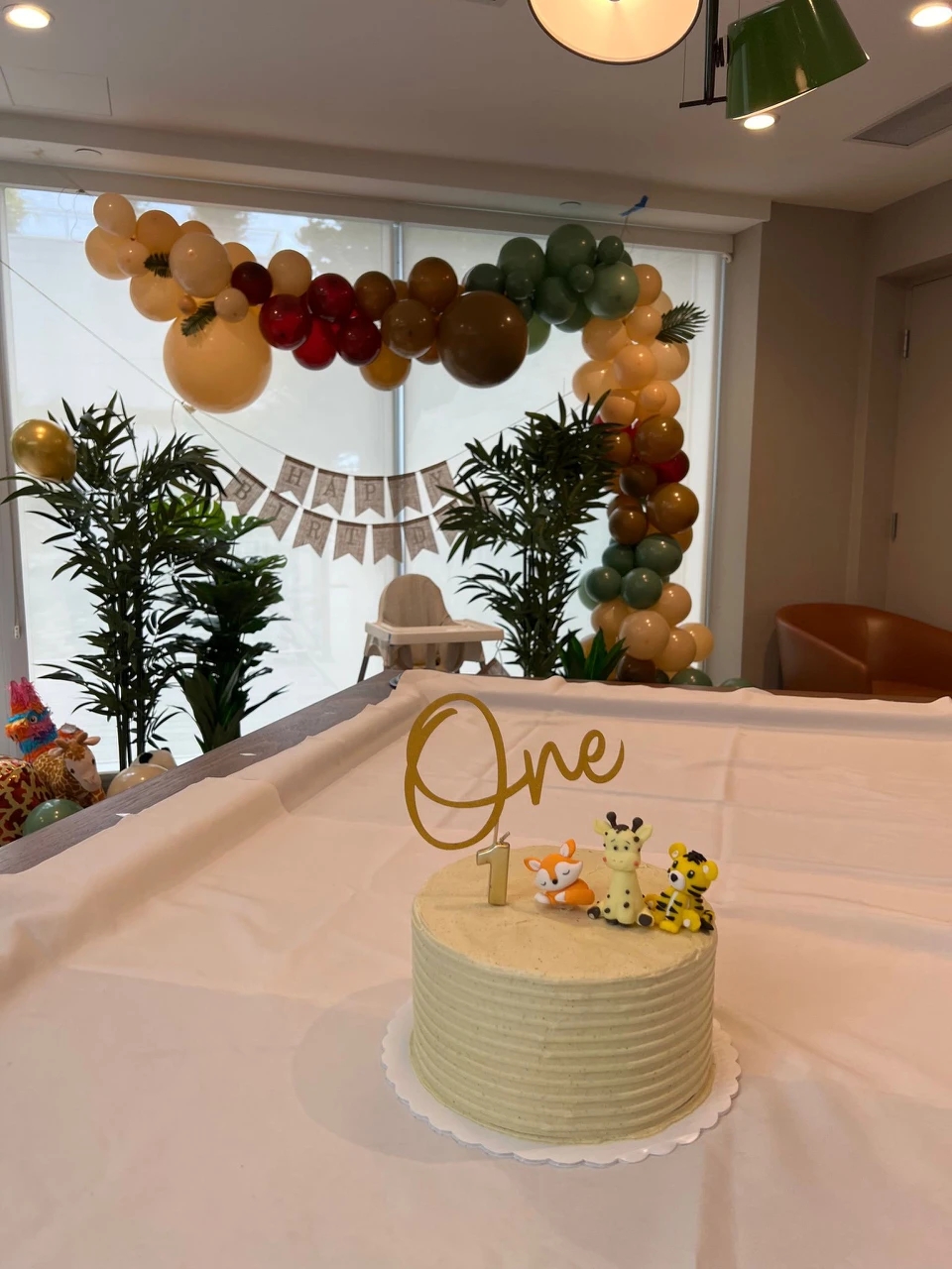 (WILD ONE ) Safari theme party decor part 1 /2 thumbnail