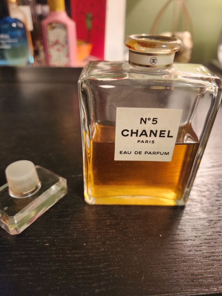 Chanel 5 perfume - photo 2