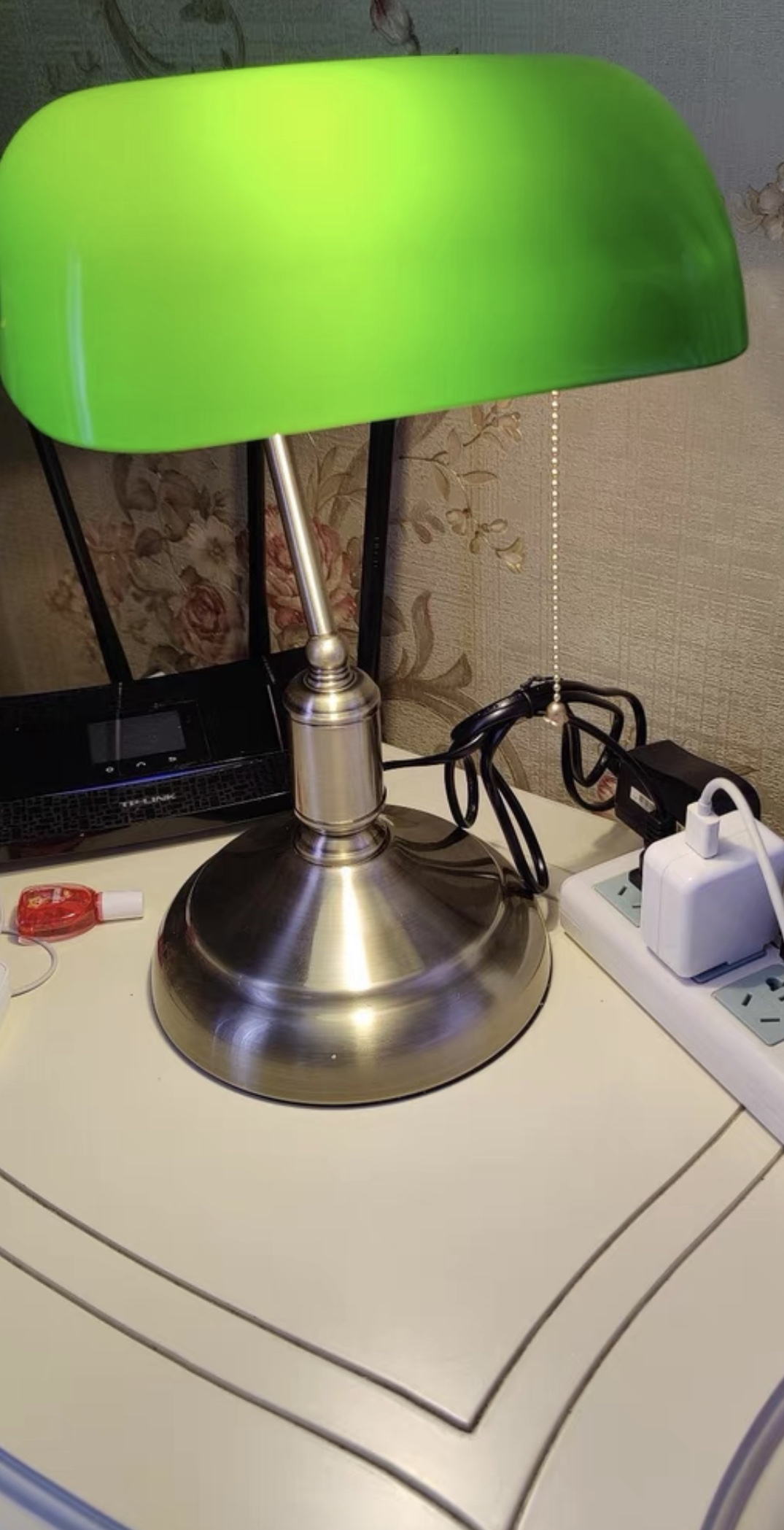 Table lamp
