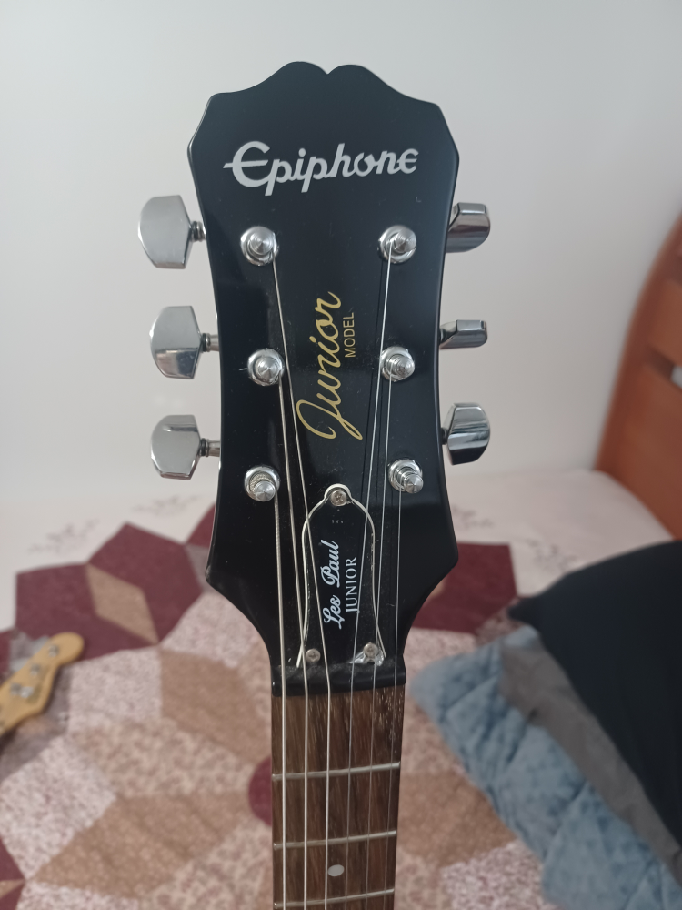 Electric Guitar - photo 3