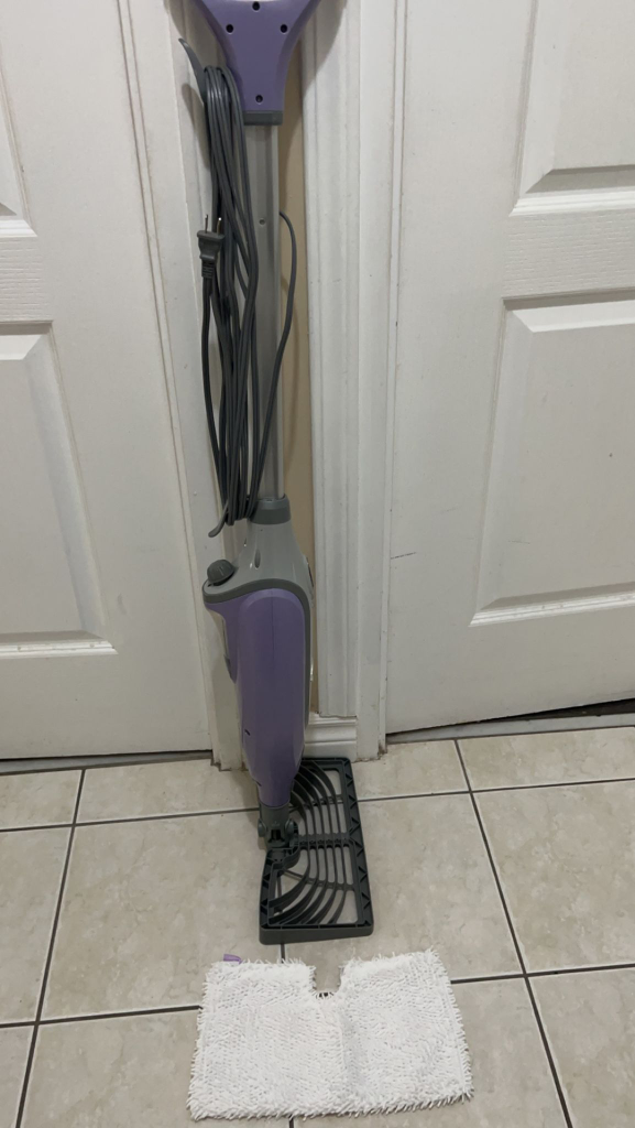 Shark Professional Steam mop With 1 Brand new mop pad - photo 4