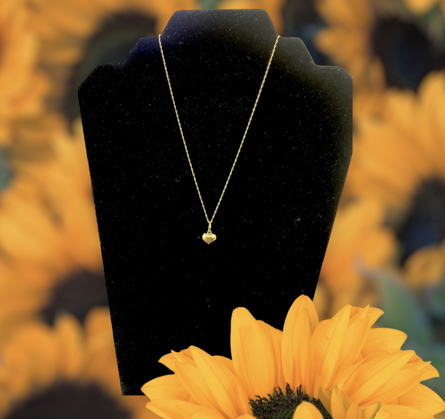 18k Solid Gold Necklace with Heart ❤️ pendant image indicator(2)