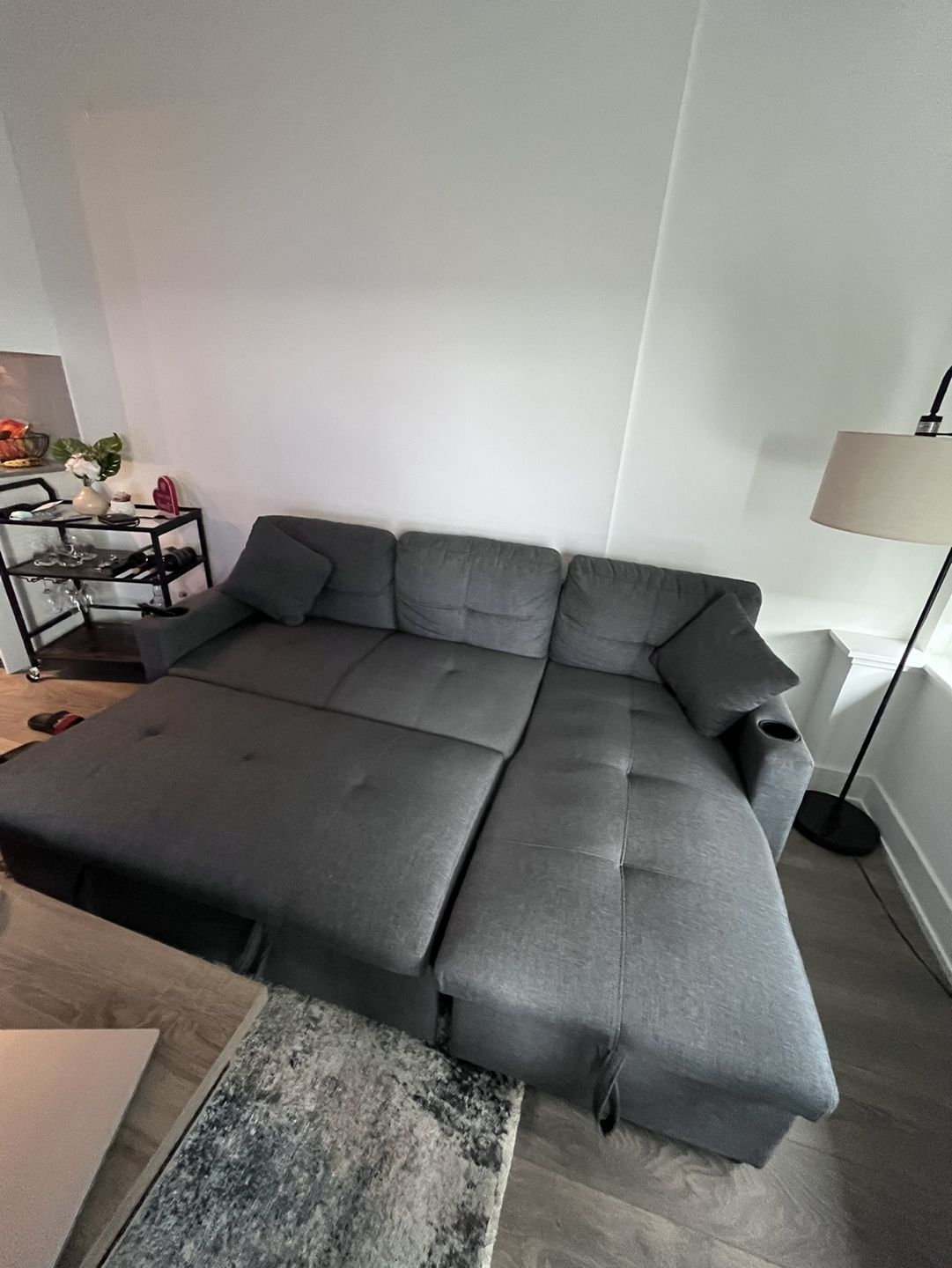 Pull out sleeper sofa 💚 - photo 2