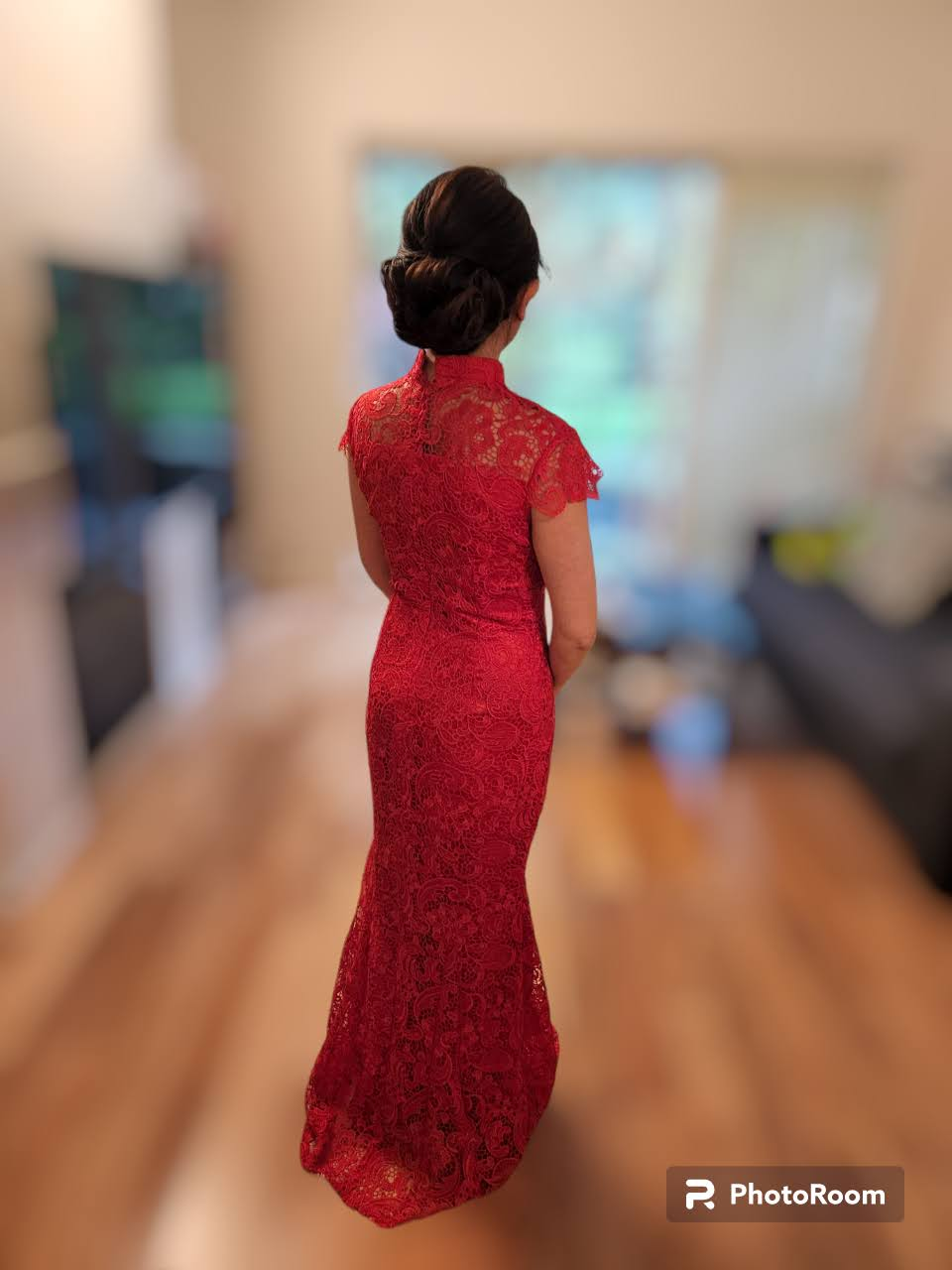 Red lace dress for tea ceremony image indicator(3)