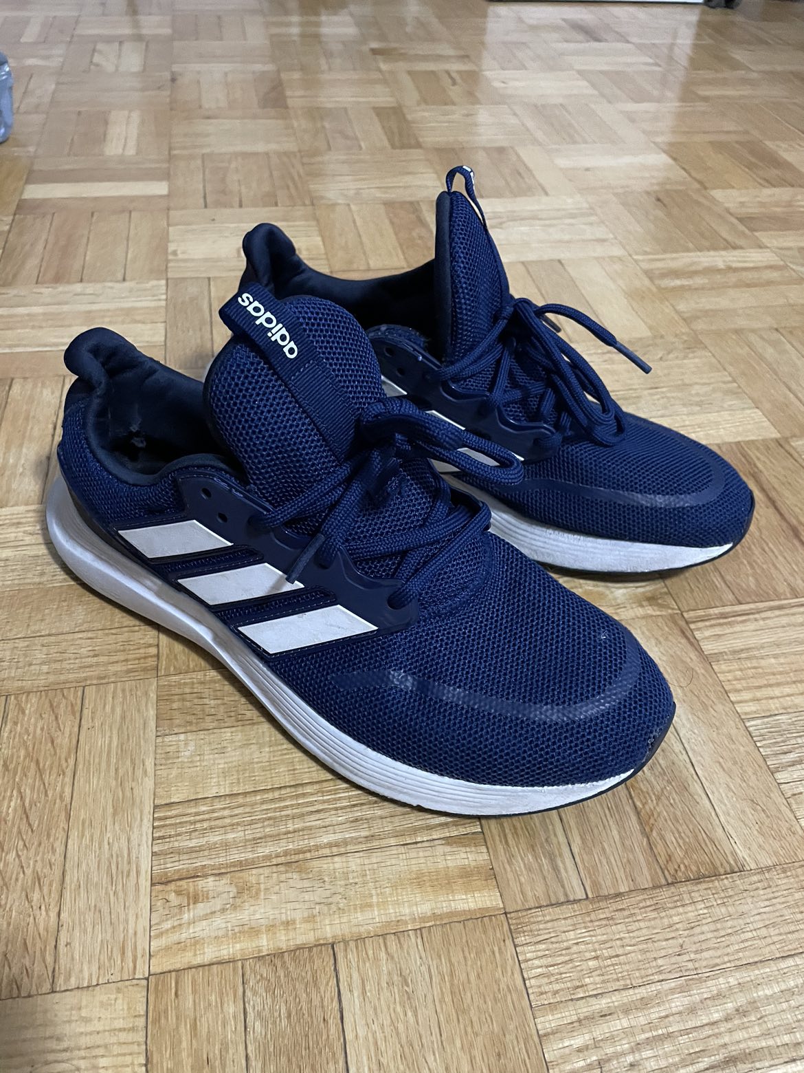 Adidas US 8.5 Joggers $15