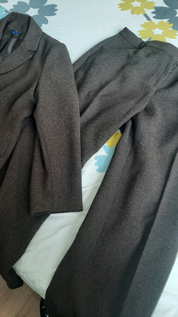 Taylored  Pant Suit image indicator(2)