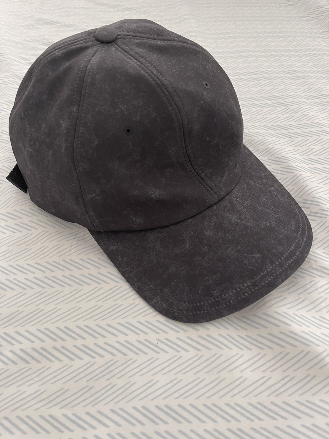 Brand new lululemon baseball cap thumbnail