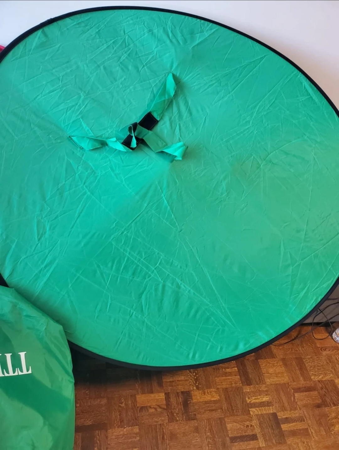 Dual sided backdrop image indicator(4)