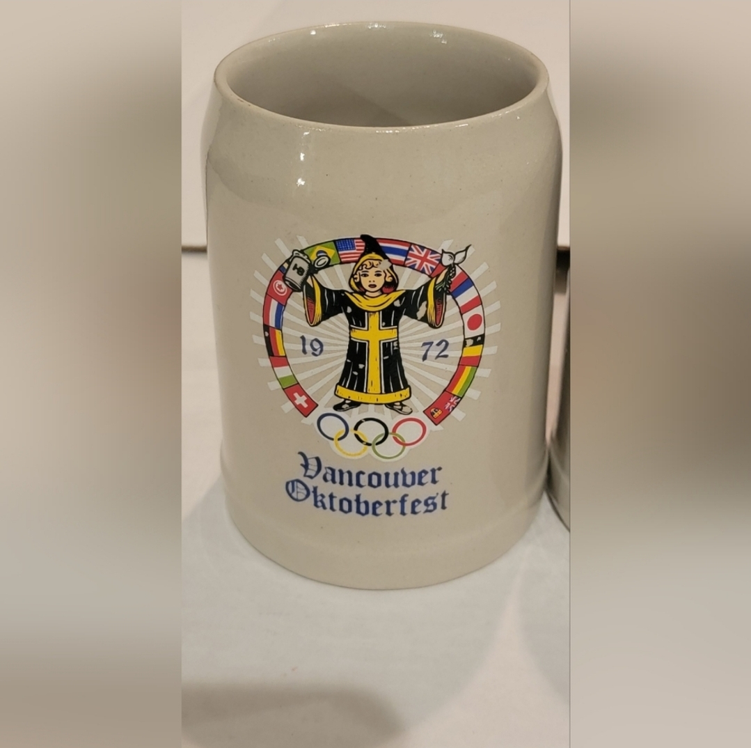 VANCOUVER OKTOBERFEST 1971-1974, 4 collectors Steins, vintage. - photo 2