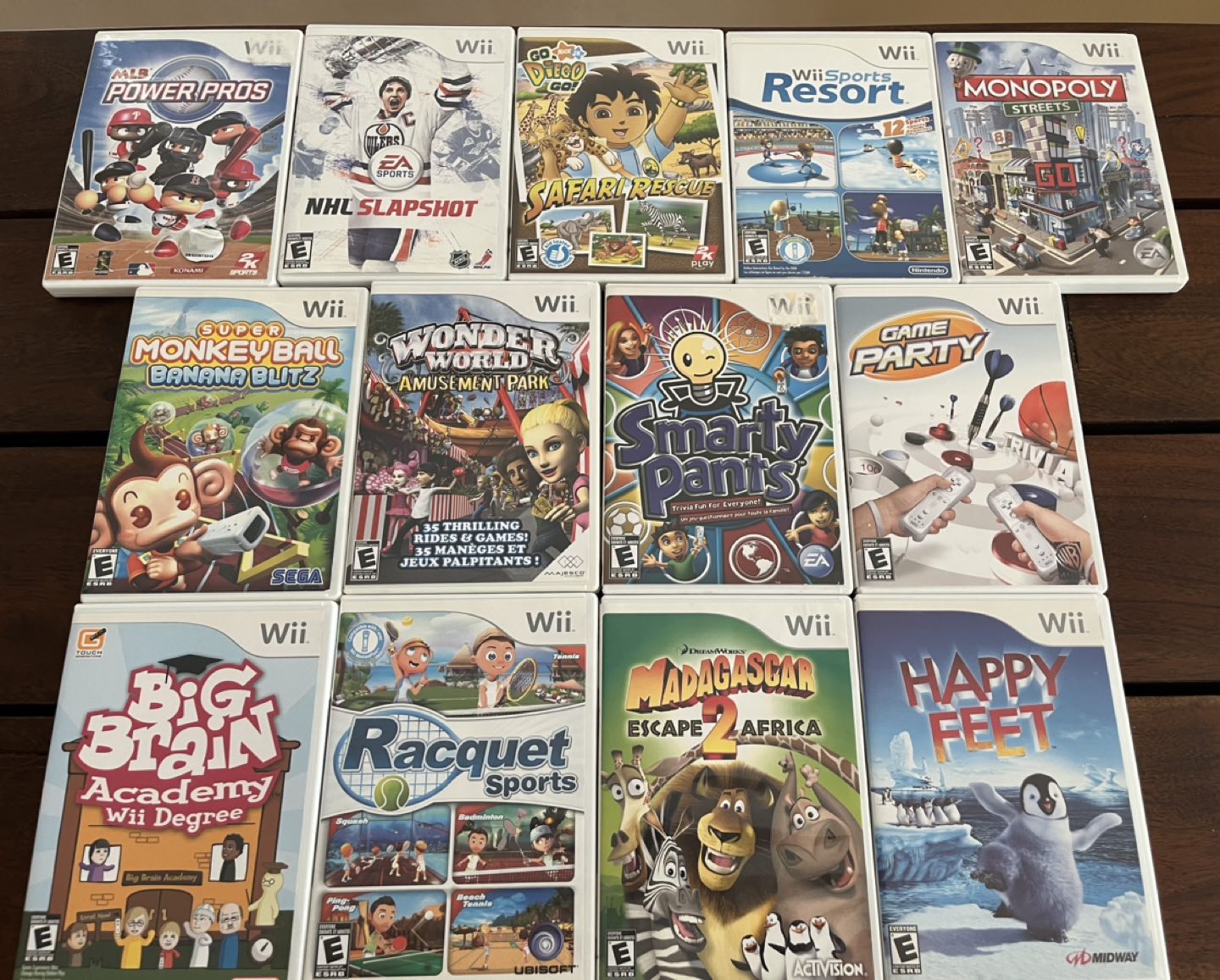 Assorted Wii games thumbnail