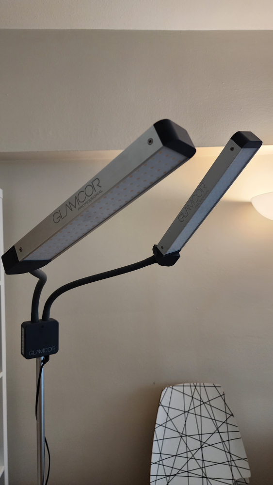 Glamcor Light