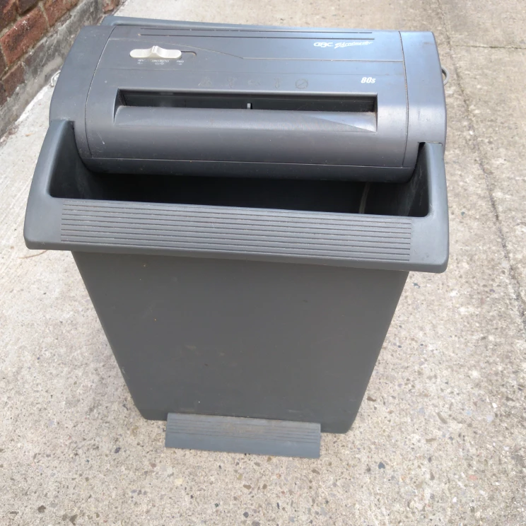 paper shredder thumbnail