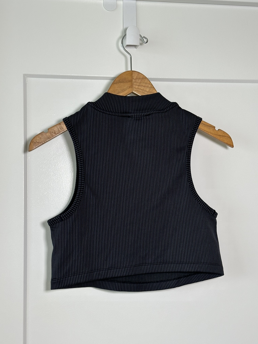 Nike Air Women’s Crop Tank Top Size S - photo 3