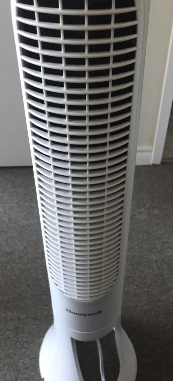 Honeywell Tower Fan - photo 3