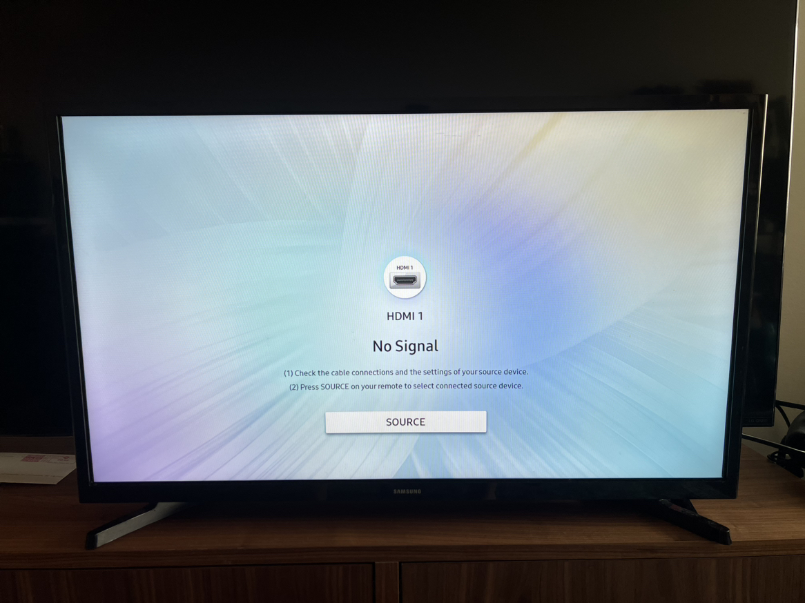 Samsung 32" inch 1080p HD LED Tizen Smart TV image indicator(2)