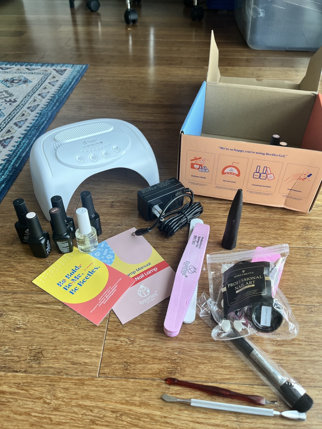 Full Beetles Gel Nail Kit with Lamp and Chrome powders
