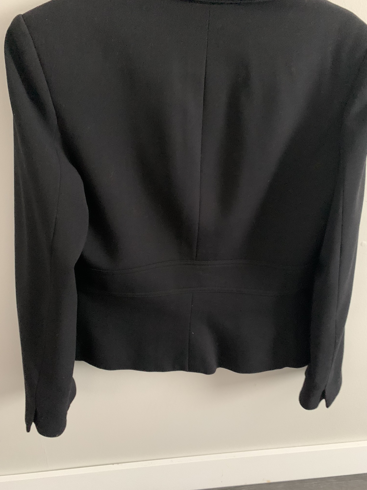 Jacqueline Conoir blazer size 8 image indicator(3)