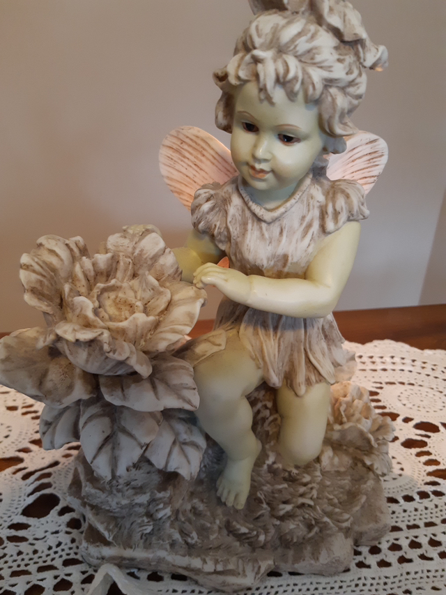 Victorian Lamp thumbnail