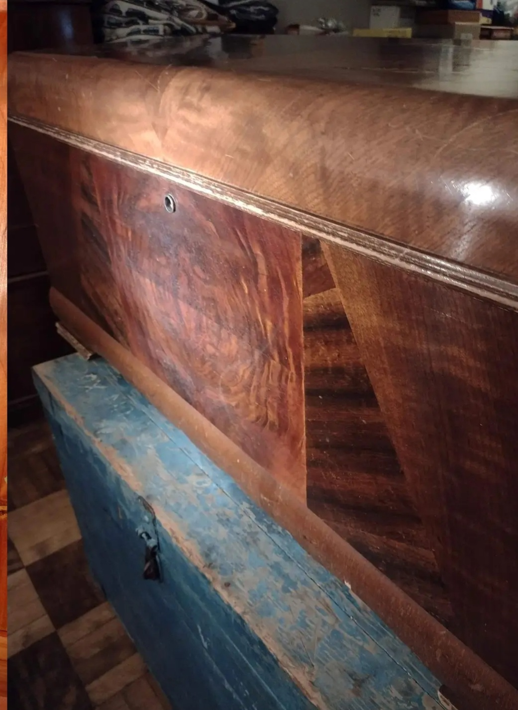 VINTAGE LANE CHEST BY KNECHTELS LIMITED thumbnail