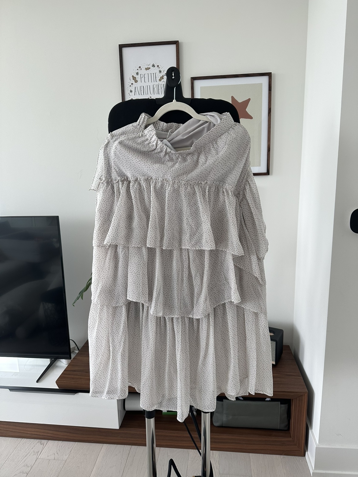 Summer clothes sales $20 each, wore once - photo 2
