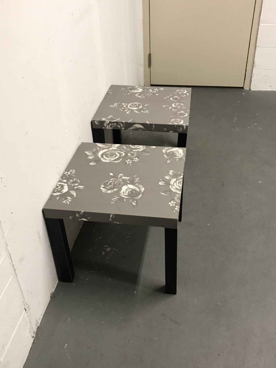 2  IKEA 55X55cm Unique Square Coffee/Side Table Design Style