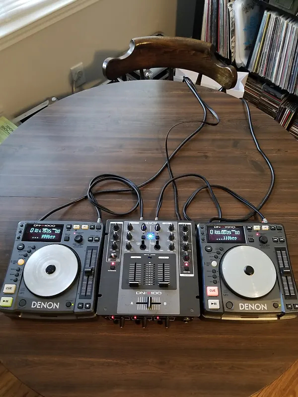 Denon Dj equipment 2 cdj with mixer