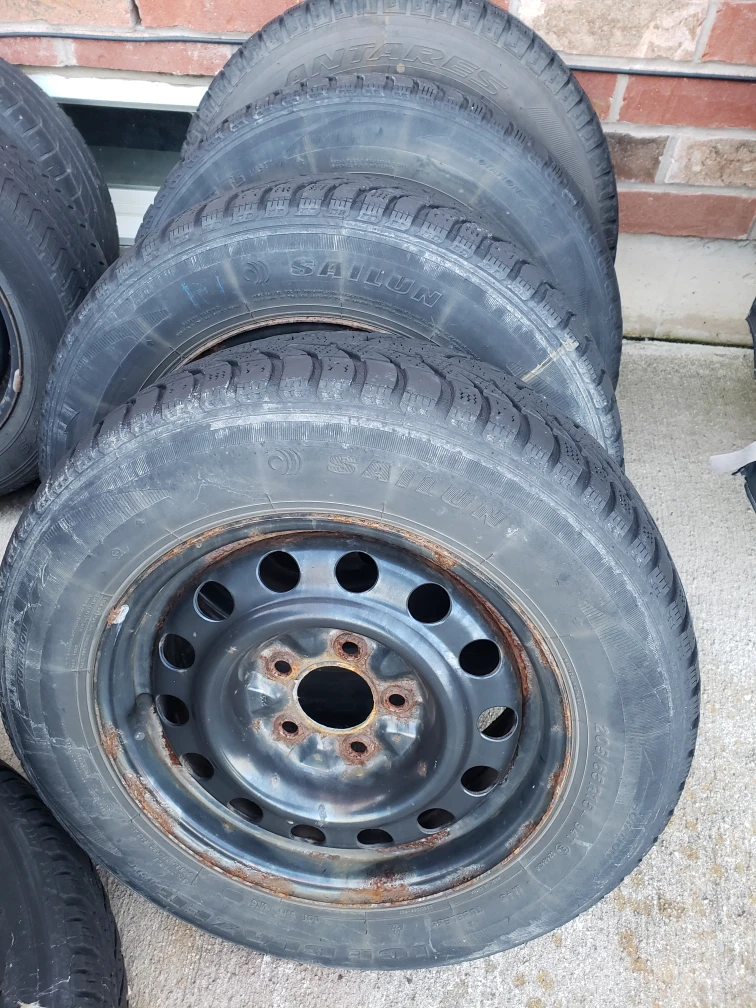 4 Winter Tires Sailun 205/65R15 with Steelies
