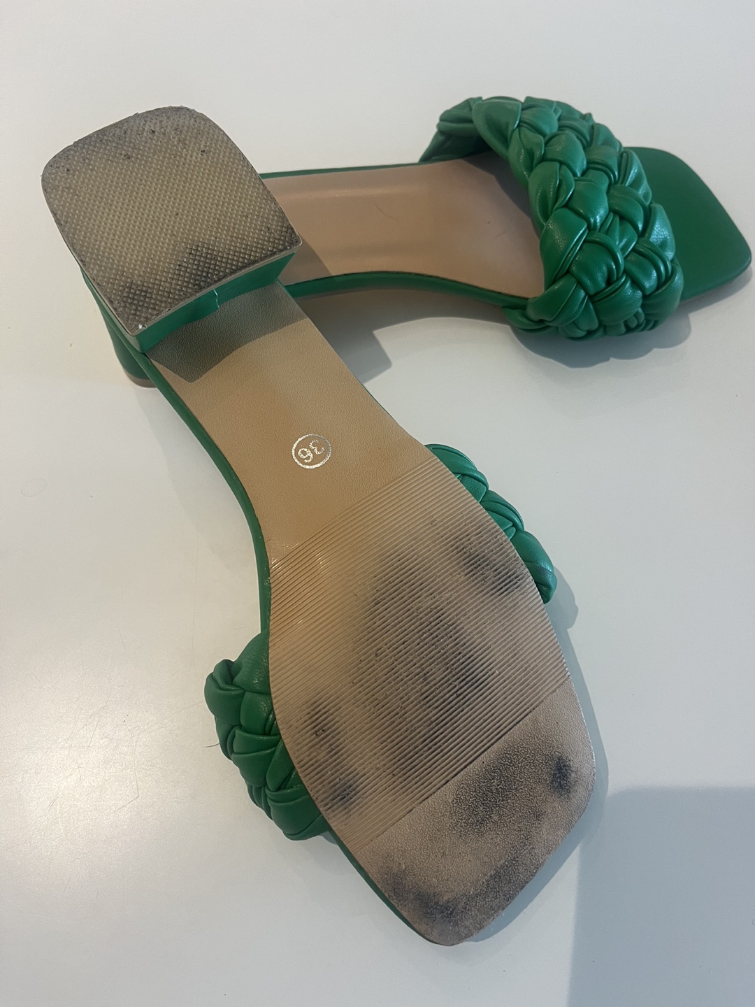 Size 6 sandals - photo 3