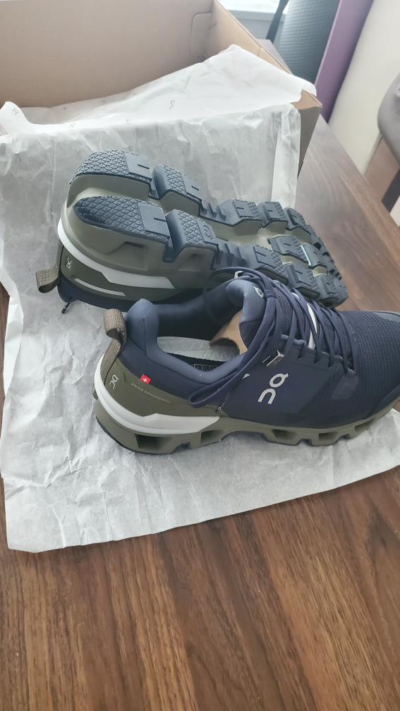 ON SHOES-SIZE8 Menswear*BRAND NEW*
