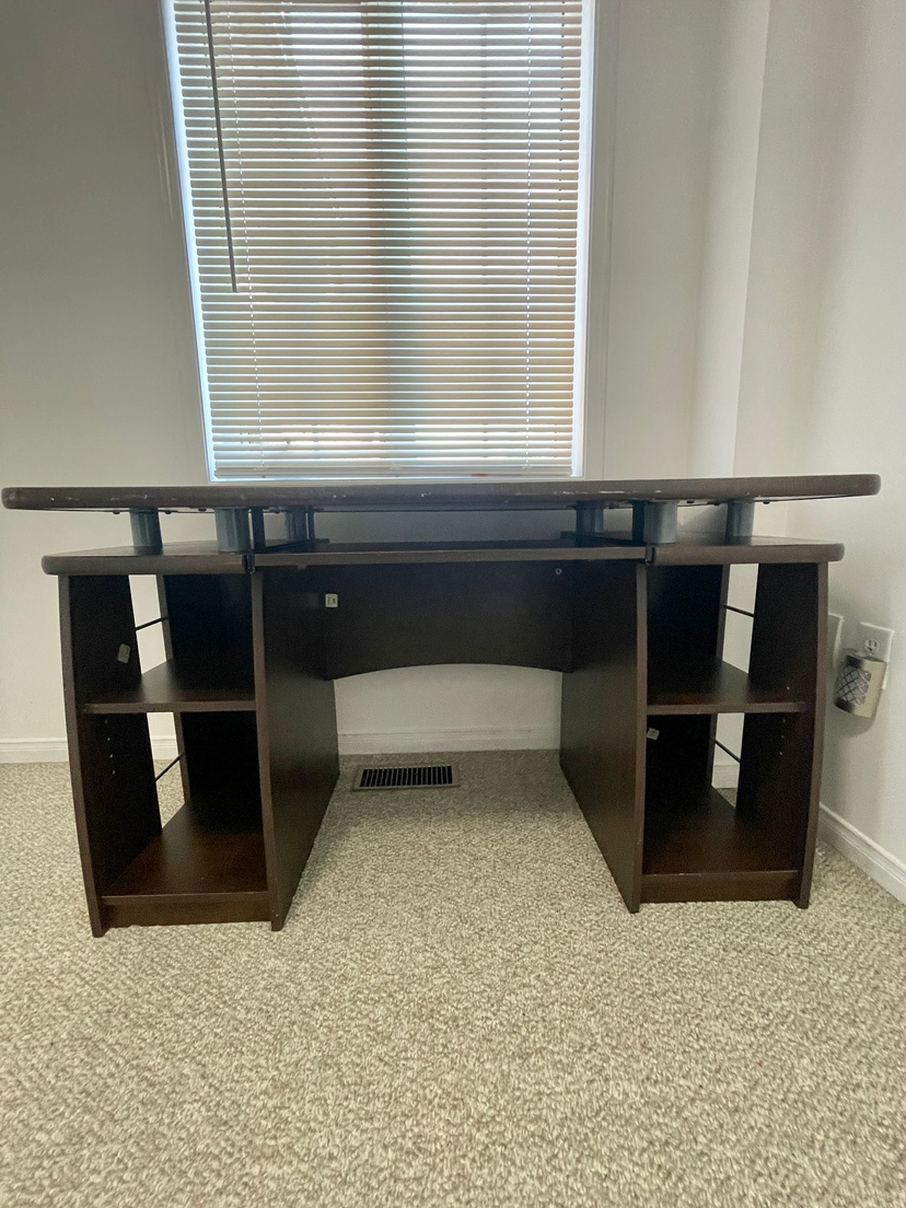 Computer Desk/Table thumbnail