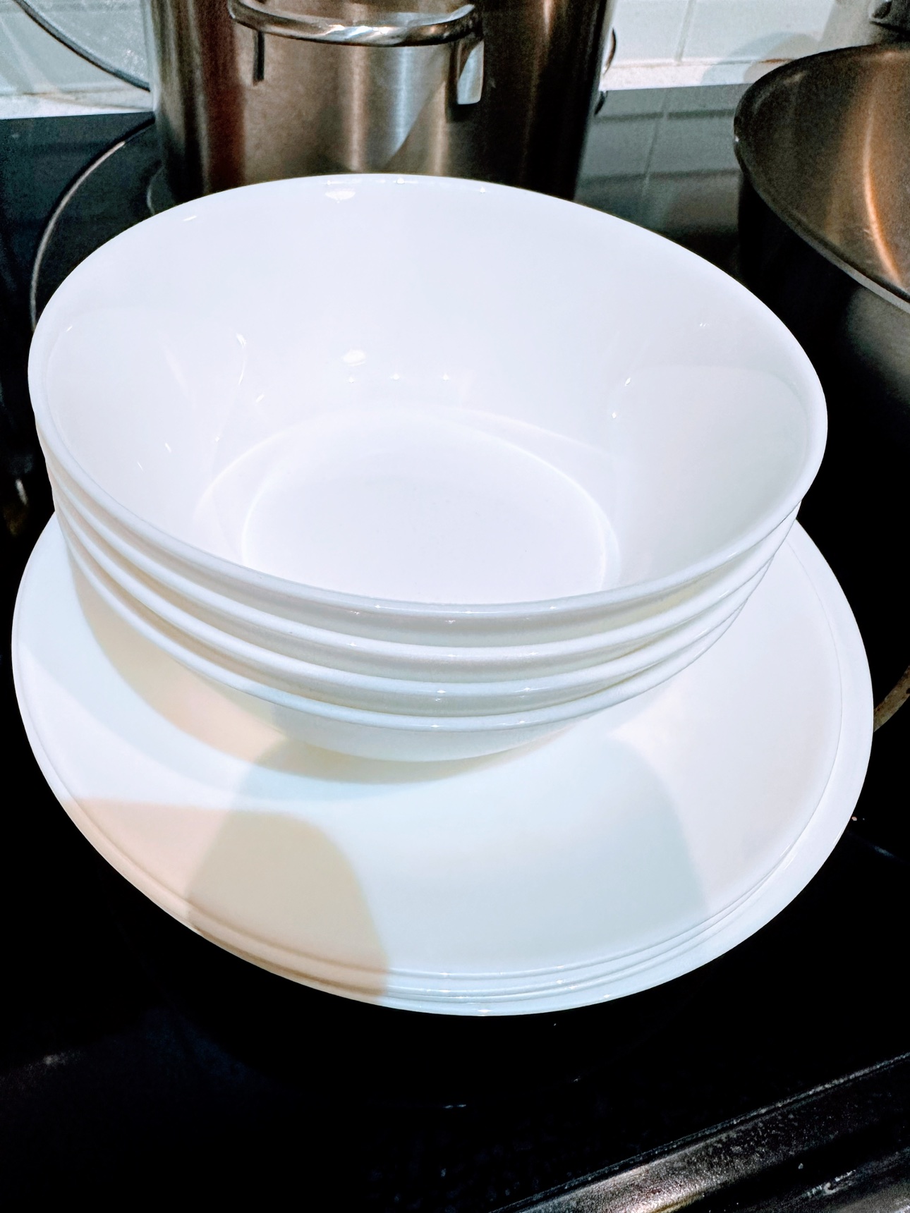 Like new - 4bowls and 4plates #freecycle - photo 3