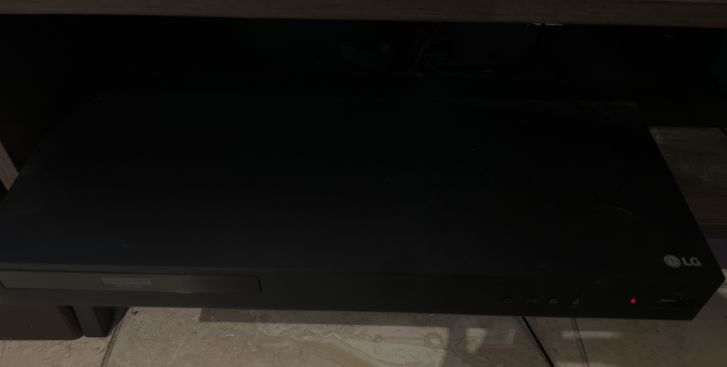 LG UBK90