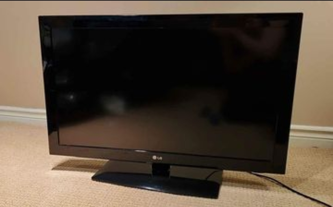 LG 36 inch LCD TV for Sale