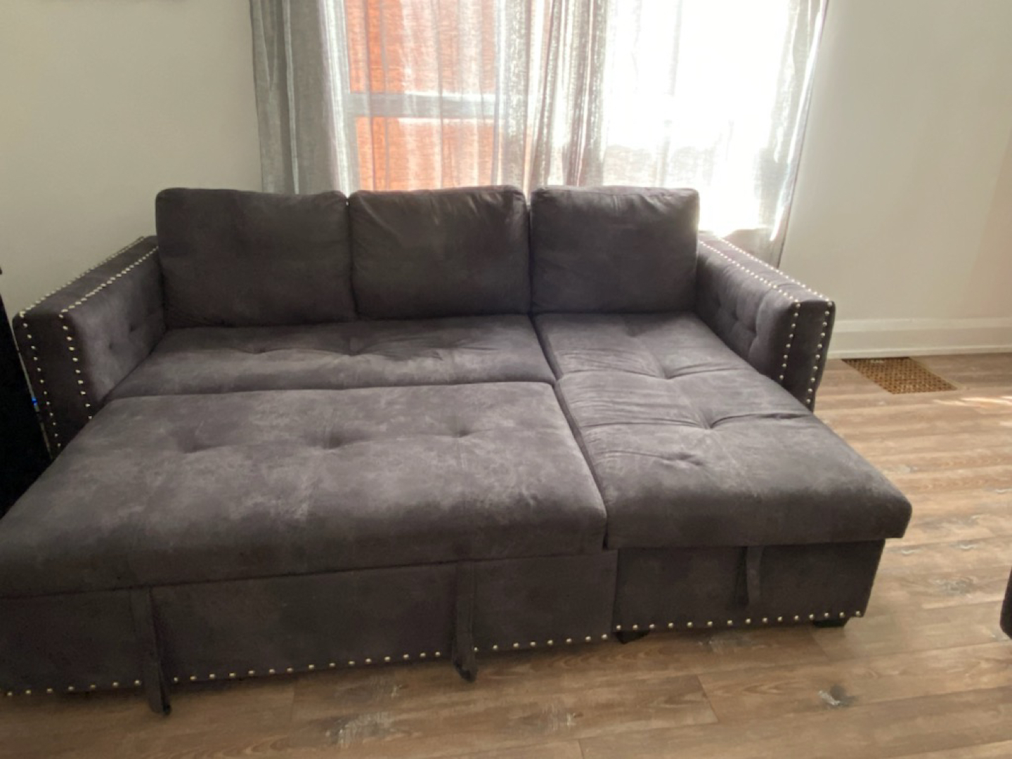 Velvet couch - photo 2