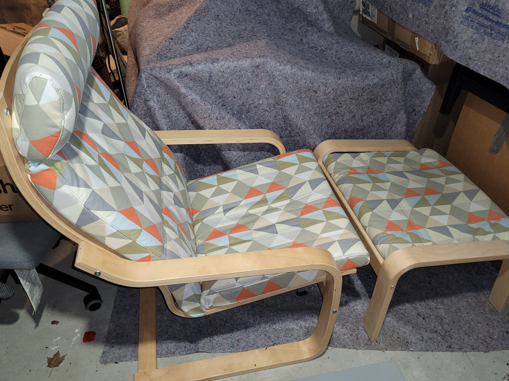 IKEA Poang Chair with Footrest (RARE COLOR) - photo 3