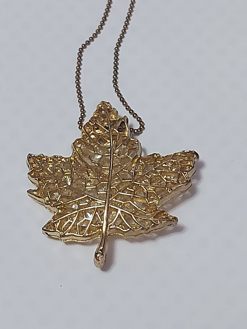 Pendant Leaf Necklace thumbnail