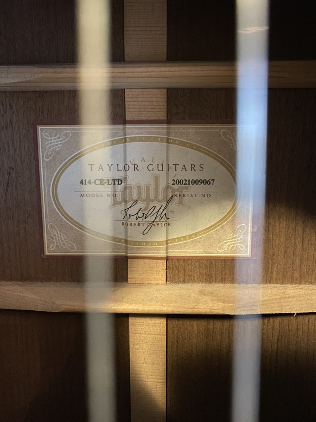 2002 Taylor 414ce Ltd with fishman electronics image indicator(7)