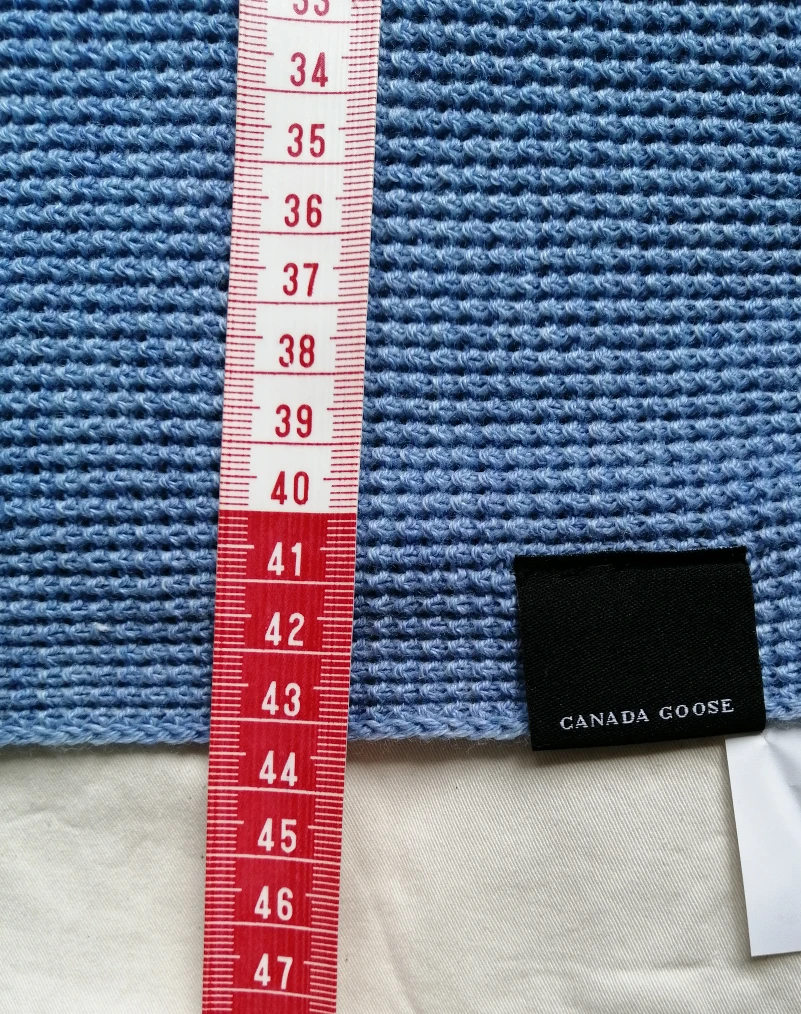 Canada Goose (100% Merino Wool) Ladies Waffle Scarf Ice Blue NWT image indicator(4)