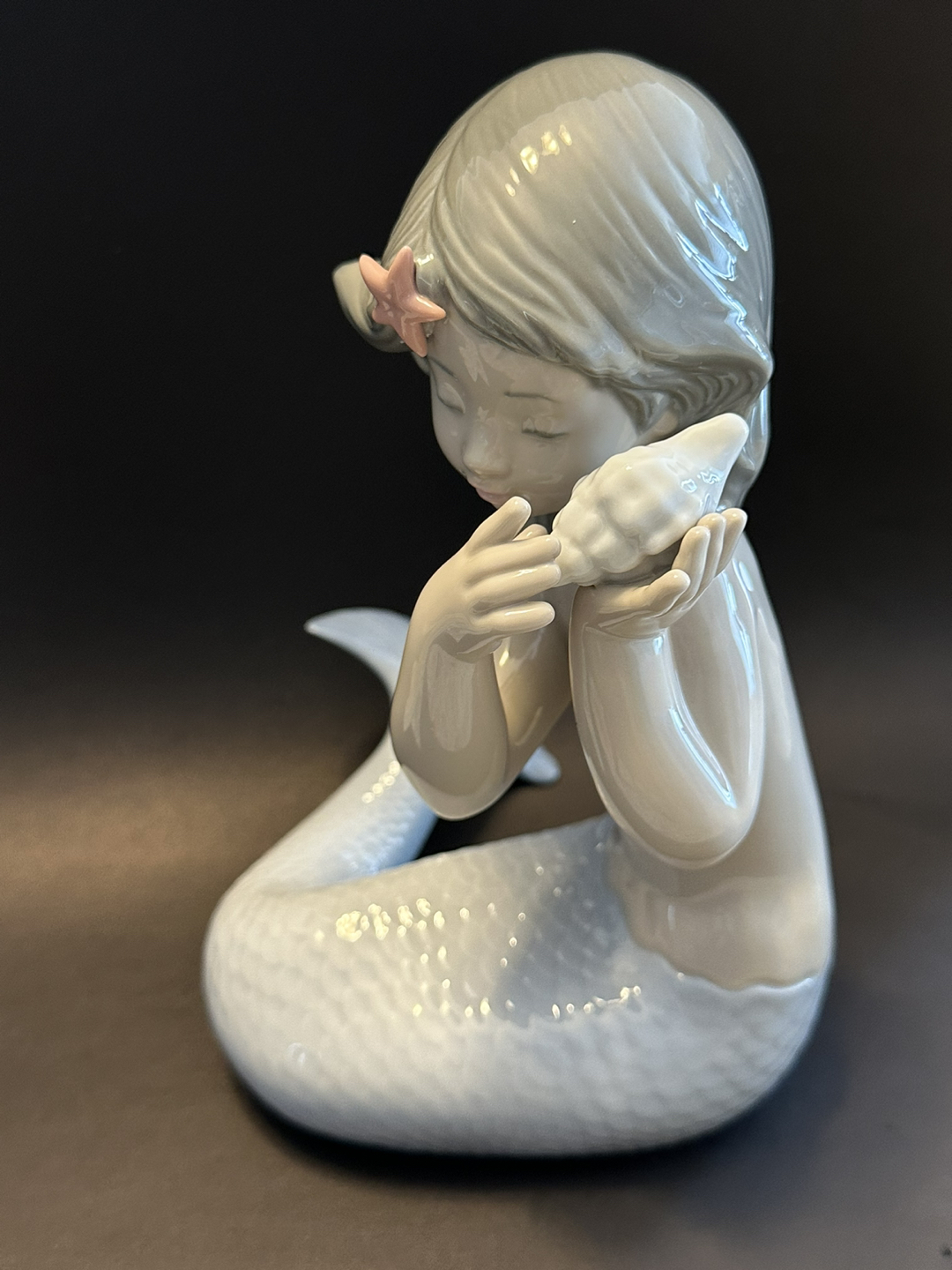 Nao Sounds of The Sea Porcelain Figurine image indicator(2)