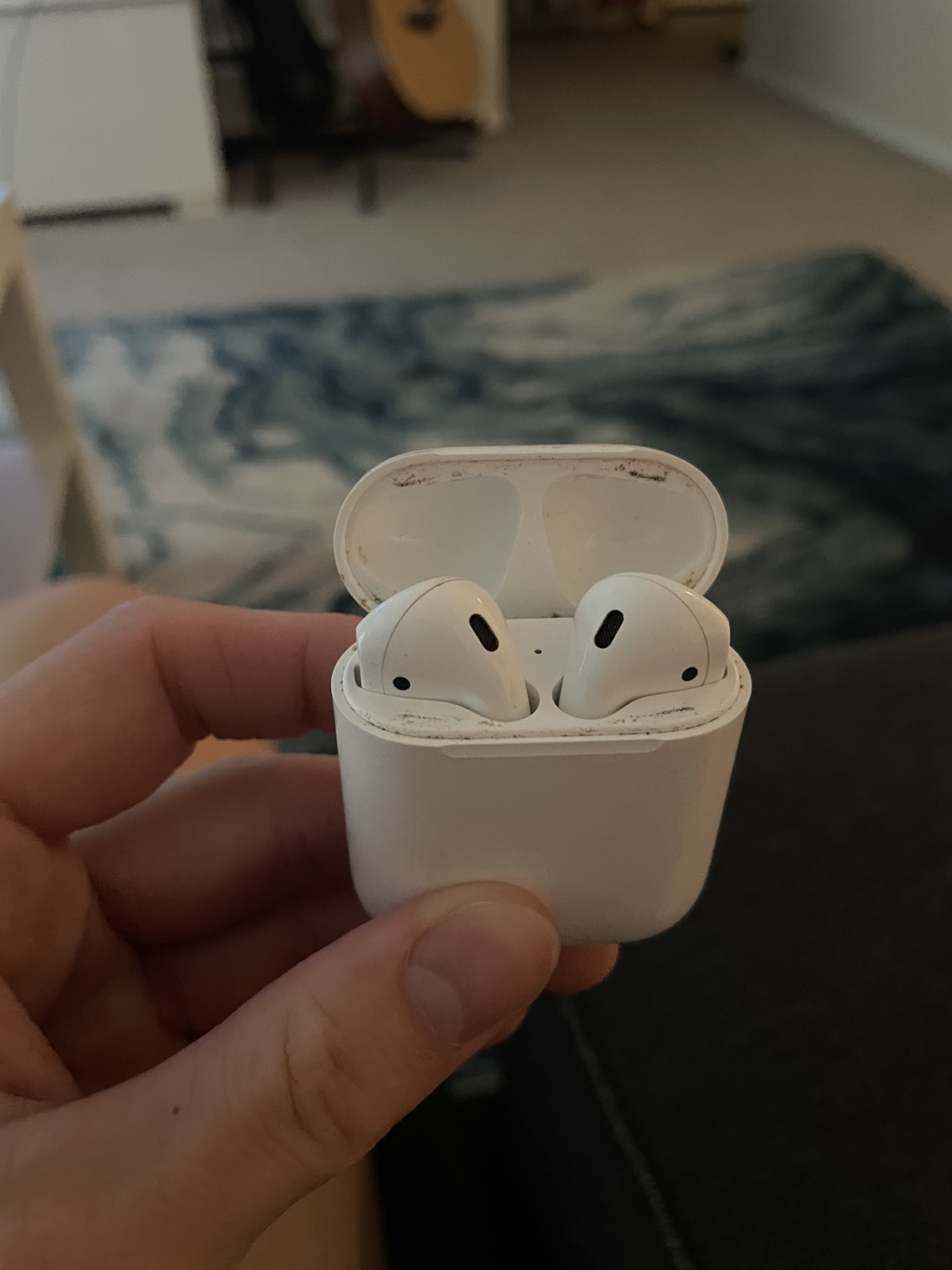 AirPods 1st Gen (Only Right Airpod Works)