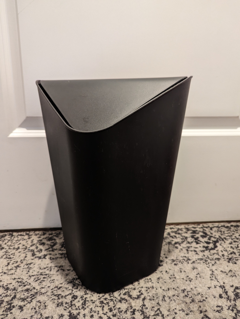 Umbra Garbage Can  thumbnail