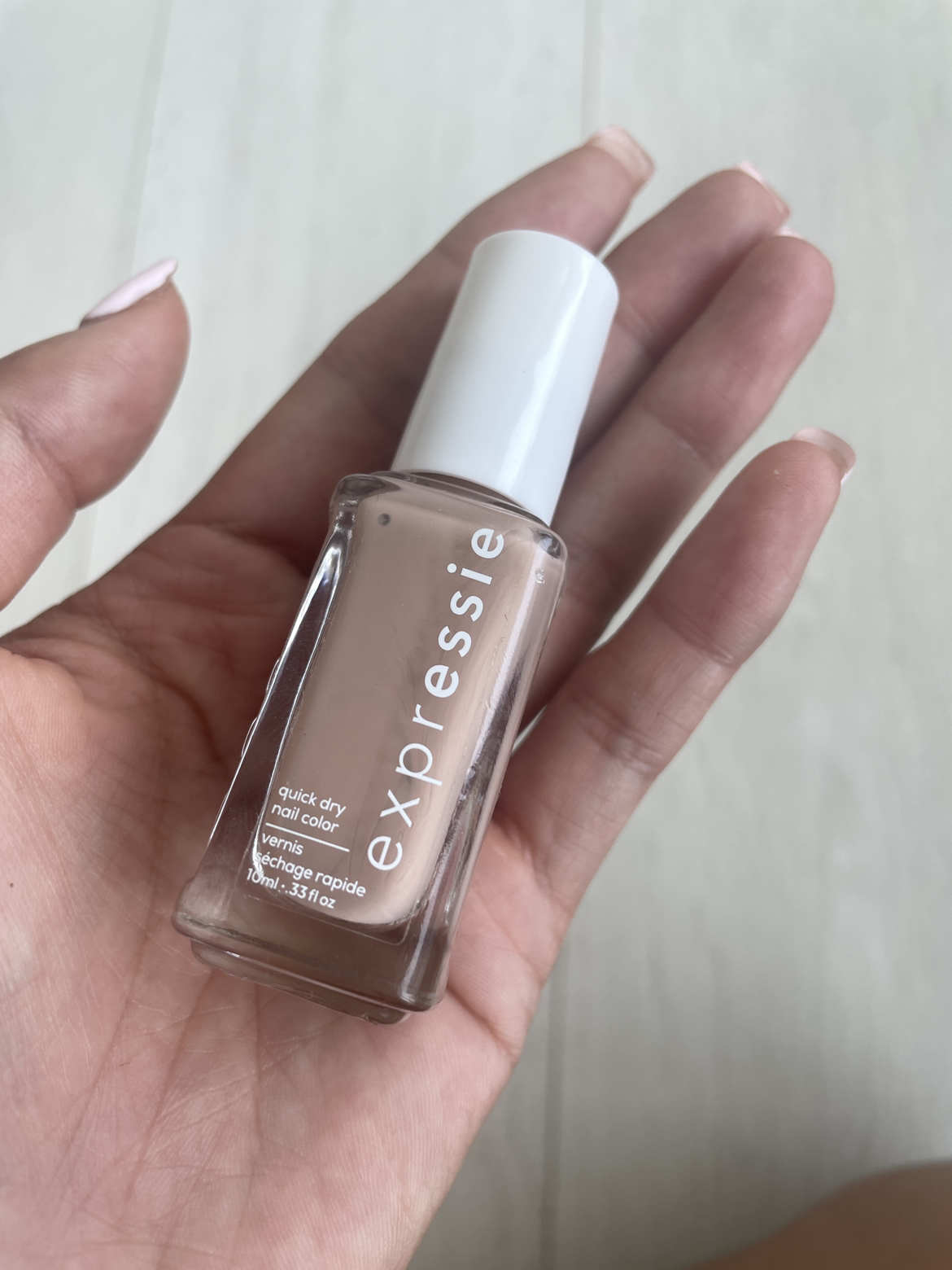 Essie expressie “buns up” thumbnail