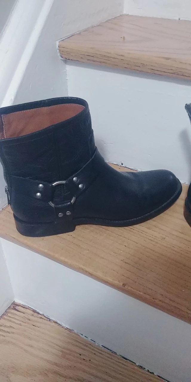 Leather Boots image indicator(2)