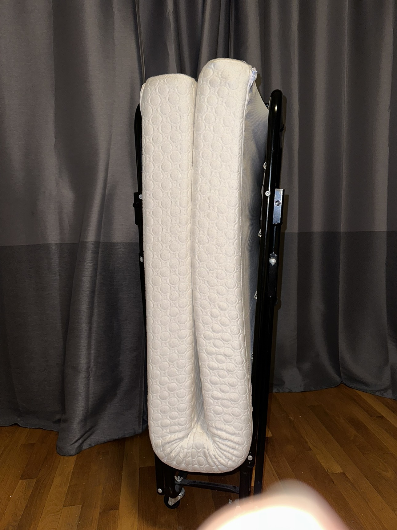 cot bed - twin - photo 2