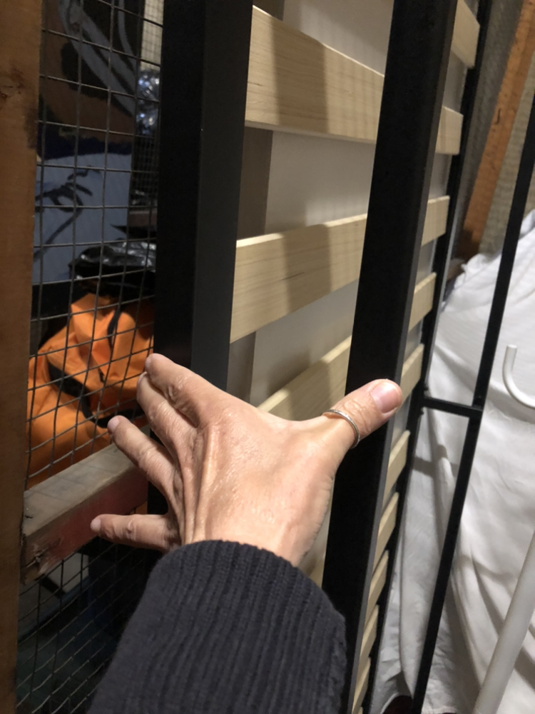 Single metal bed frame with slats image indicator(2)