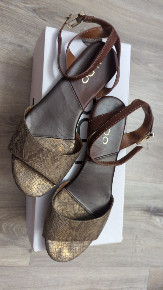 Aldo Sandals - Size US 36